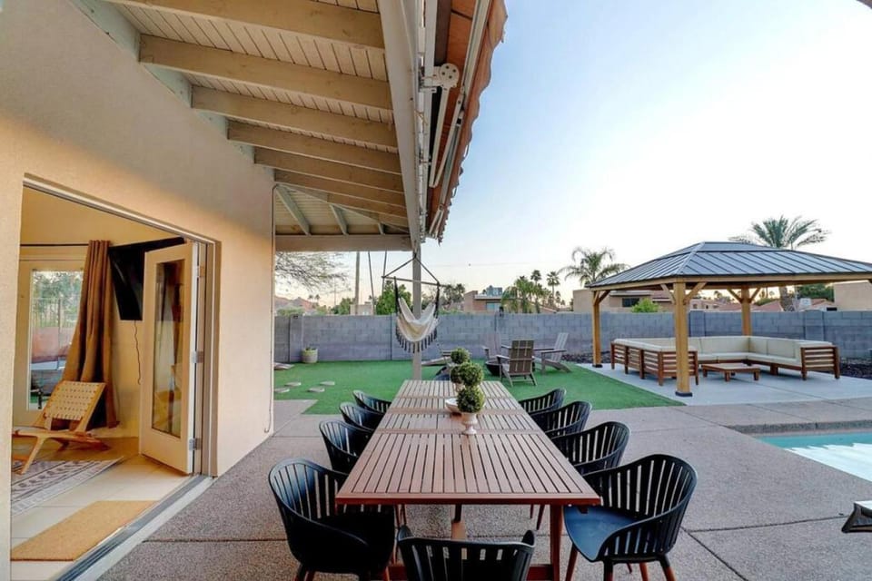 Patio, Day, Balcony/Terrace, Dining area, Pool view