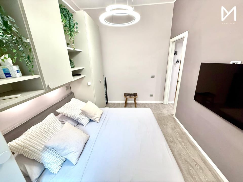 Bed, TV and multimedia, flat iron, wardrobe, air conditioner