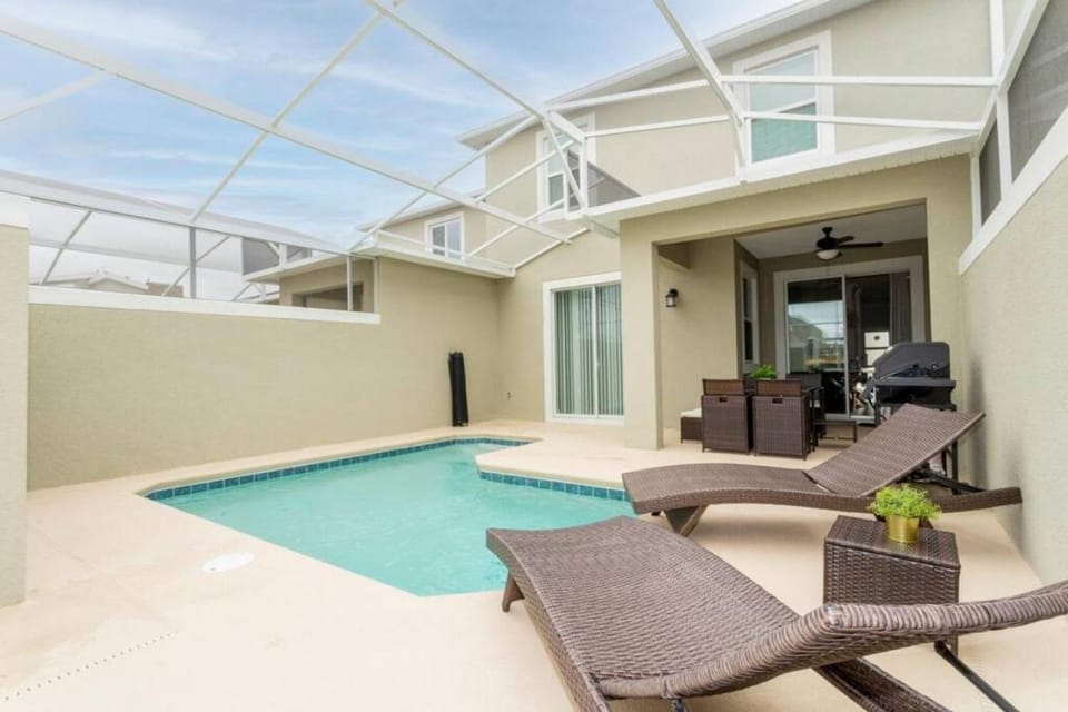 Charming and Luxury House at Champions Gate House in Four Corners