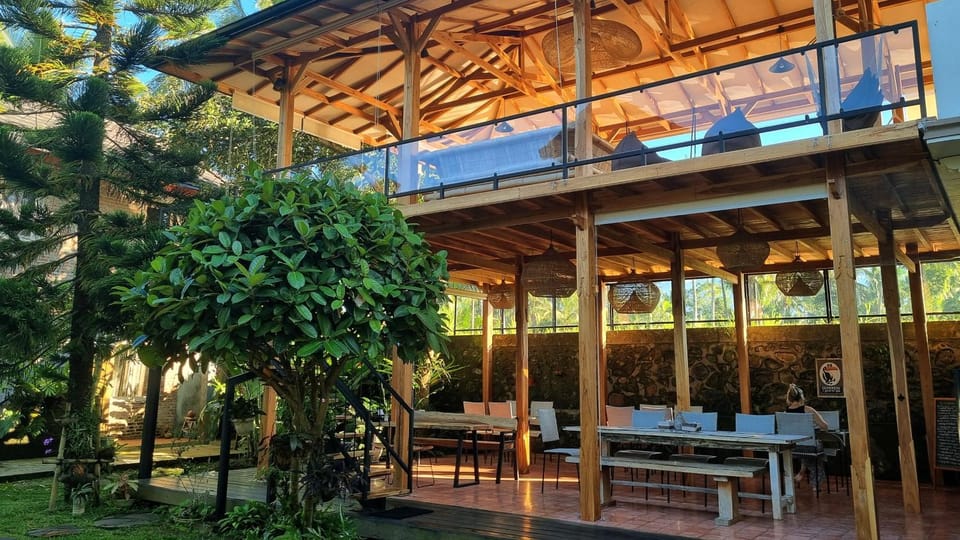 Restaurant/places to eat, Dining area