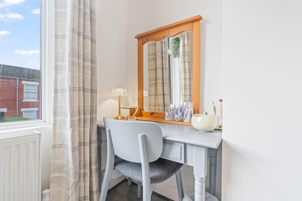 Decorative detail, Bedroom
