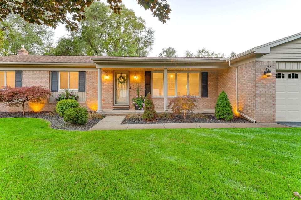 2 Mi to Dtwn Brighton: Updated Home w/ Fenced Yard House in Michigan