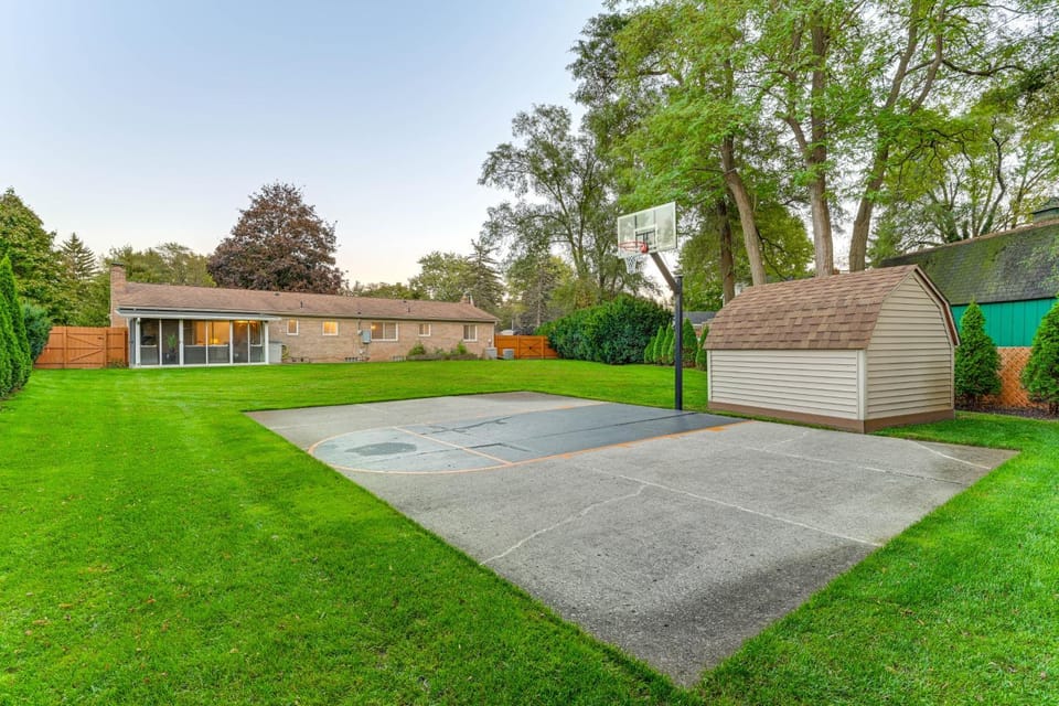 2 Mi to Dtwn Brighton: Updated Home w/ Fenced Yard House in Michigan