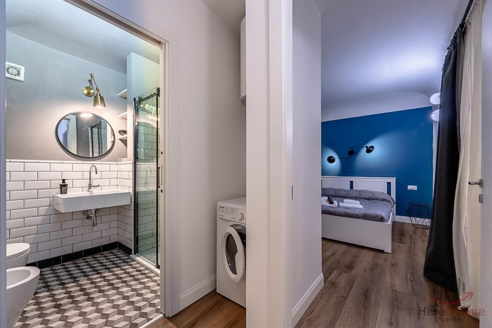 Shower, Toilet, Bathroom, dryer
