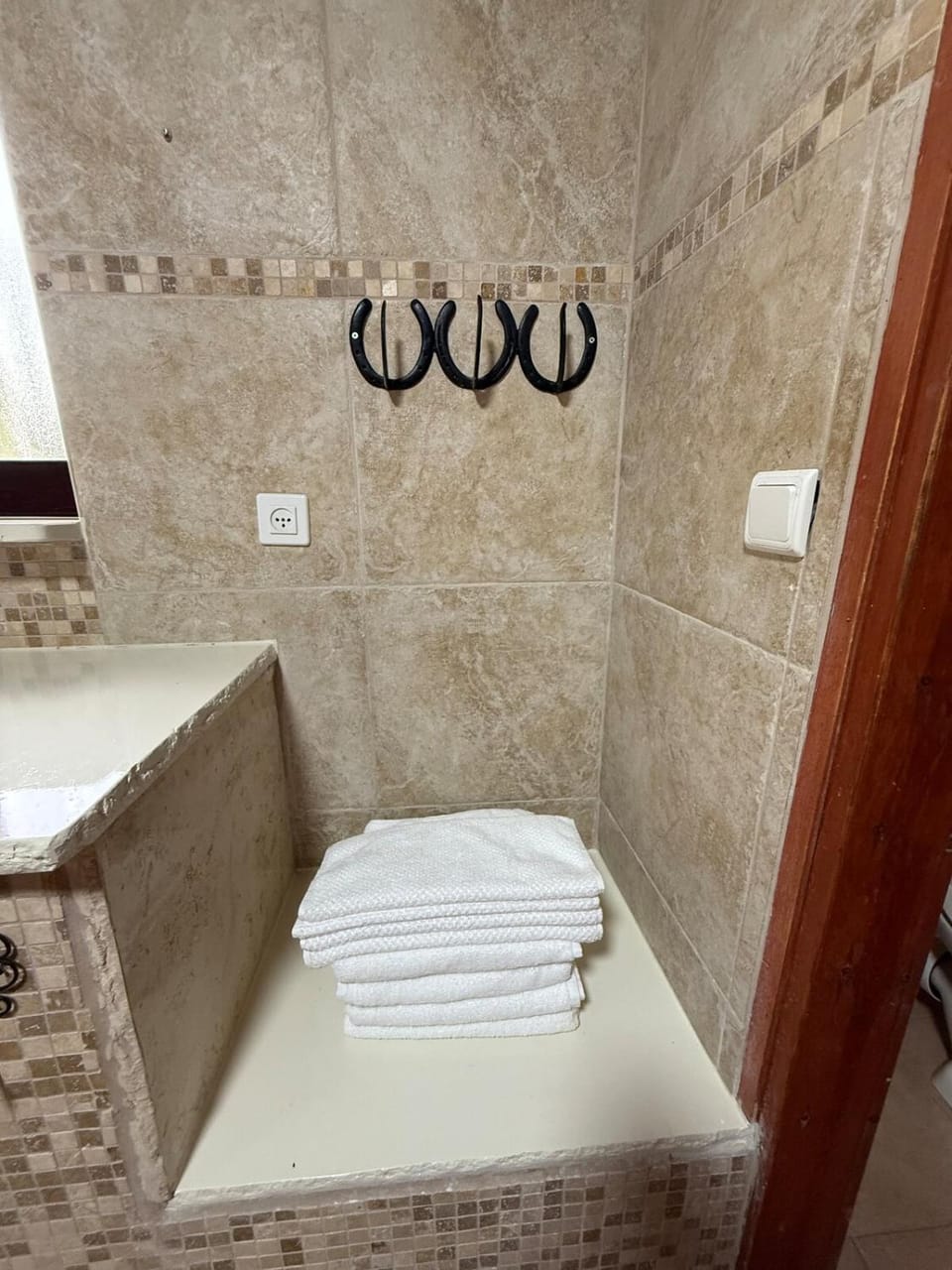 Bathroom, towels