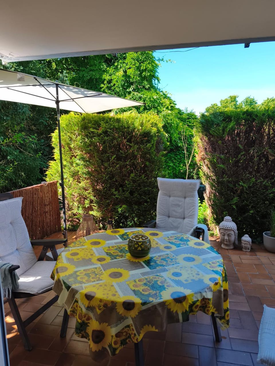 Balcony/Terrace, Seating area, Garden view