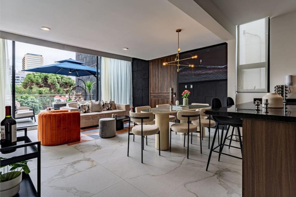 Living room, Dining area
