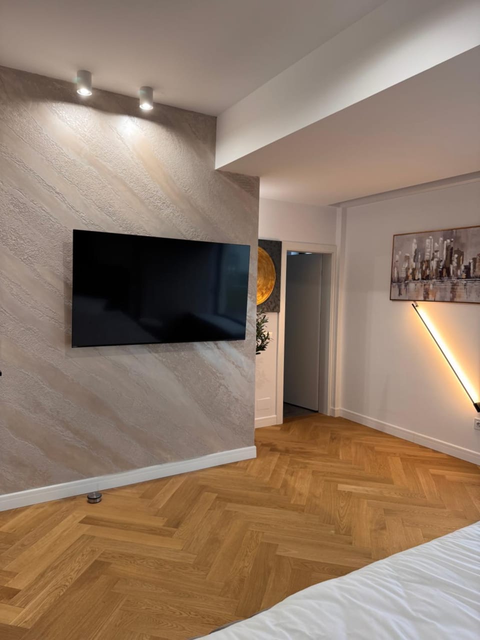 Bed, TV and multimedia, Photo of the whole room, Evening entertainment, Bedroom