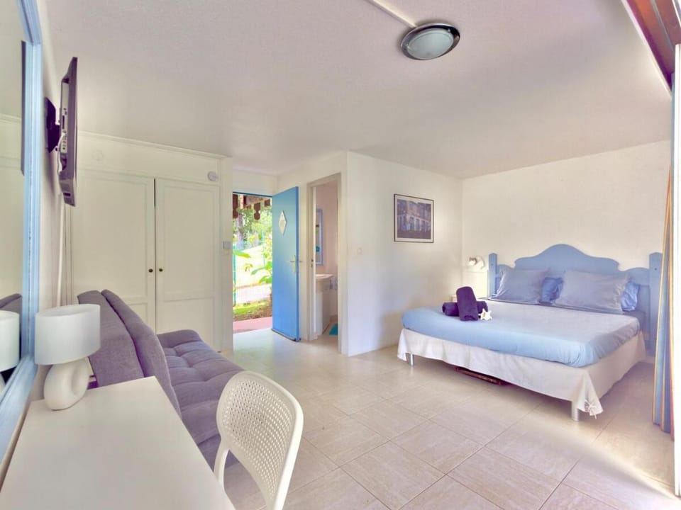 Lanbeli Studio - Jardin, Terrasse & Plage à 2 min Apartment in Sainte-Anne