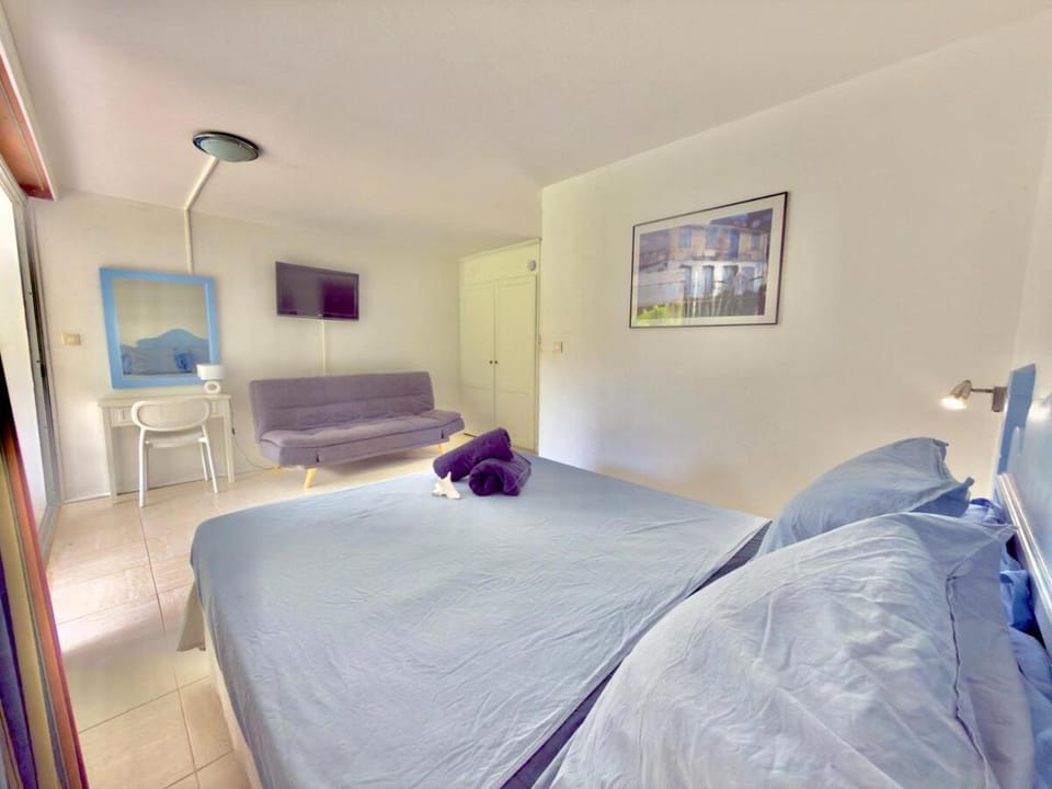 Lanbeli Studio - Jardin, Terrasse & Plage à 2 min Apartment in Sainte-Anne