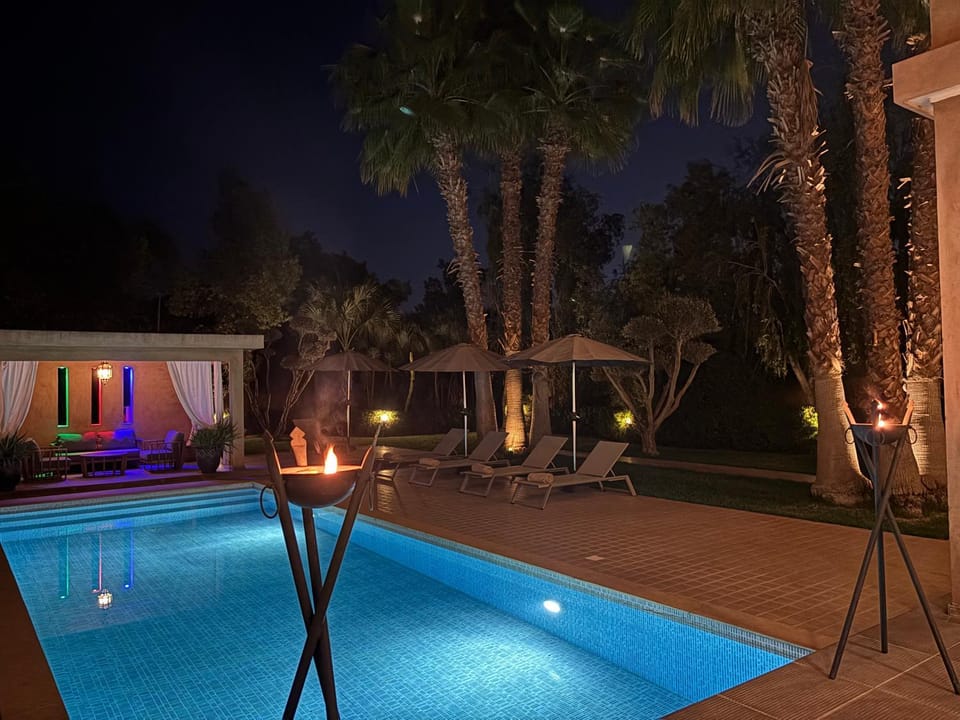 Garden, Swimming pool