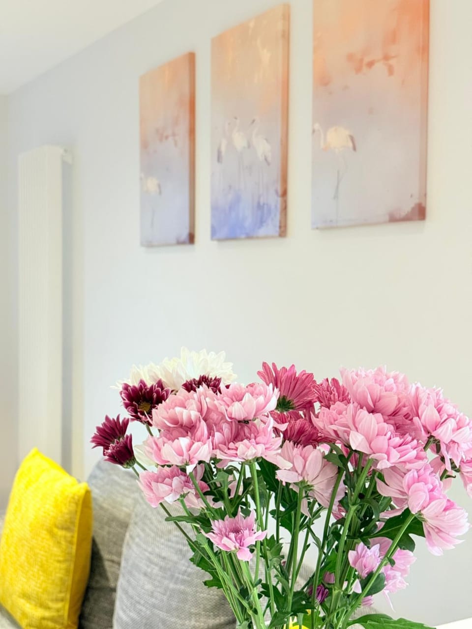 Uxbridge Residences - Private Terrace - Opposite Piccadilly Line 20min SOHO Oxford Street Apartment in Uxbridge