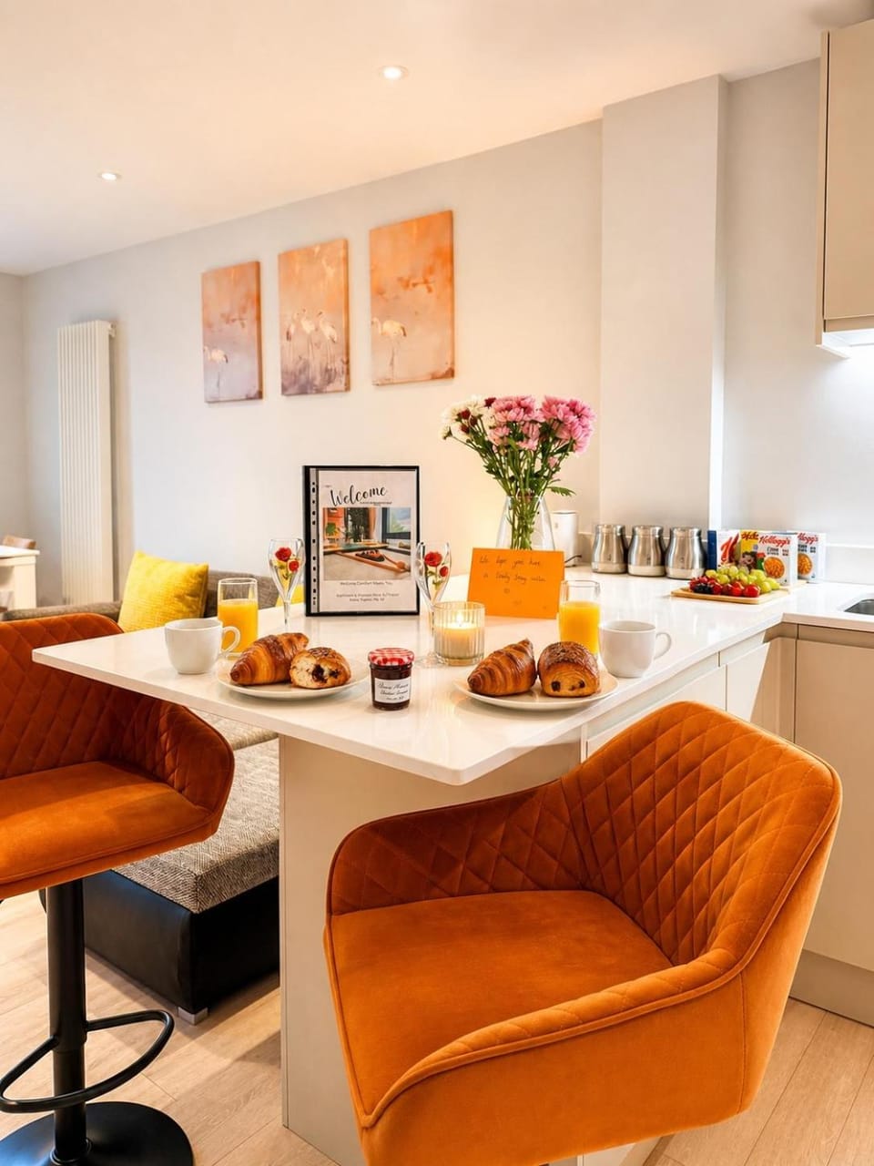 Uxbridge Residences - Private Terrace - Opposite Piccadilly Line 20min SOHO Oxford Street Apartment in Uxbridge