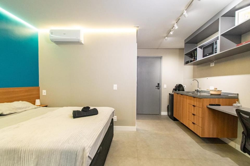 Bed, Photo of the whole room, Bedroom, air conditioner