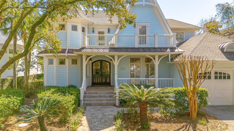 4205 Ninth Street House in Saint Simons Island