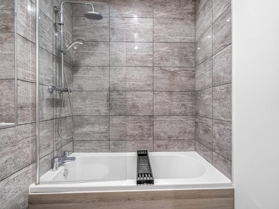 Shower, Bathroom, Bath