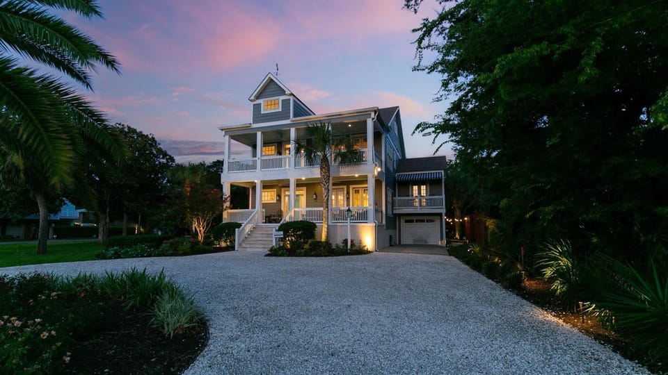 1726 Ocean Road House in Saint Simons Island