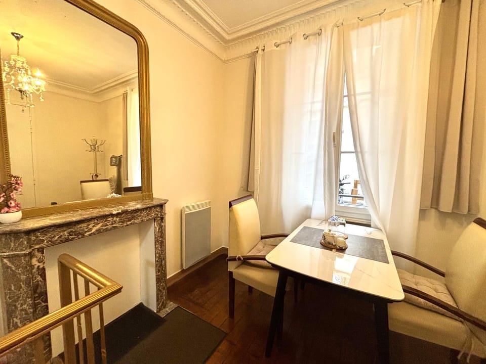 2-bedrooms apart near the Eiffel Tower Apartment in Paris