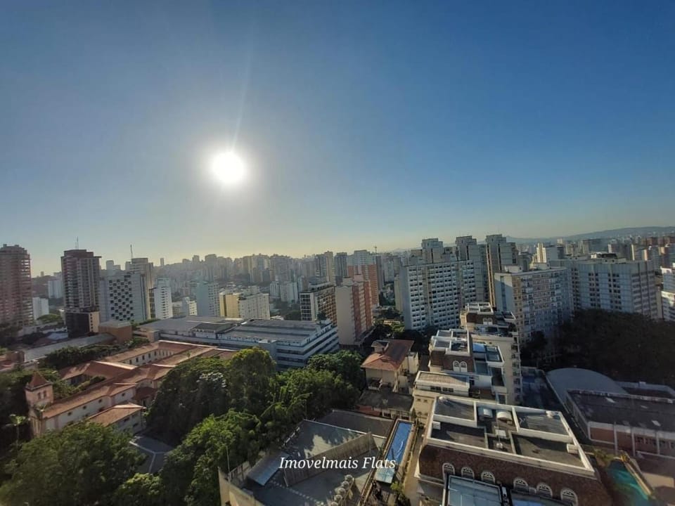 City view, Pool view