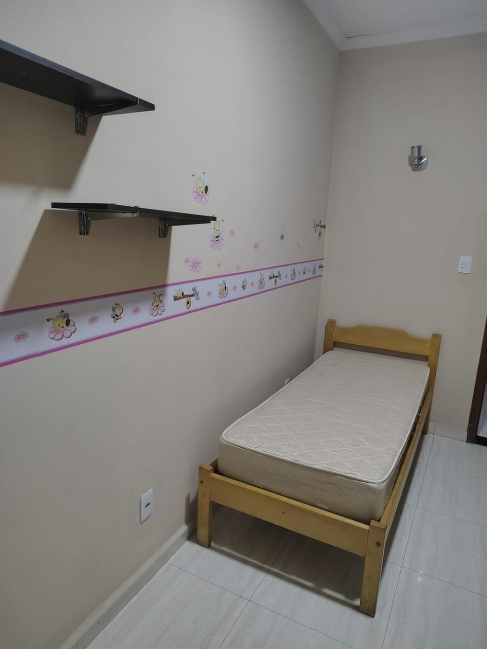 Bed, Bathroom, Photo of the whole room, Bedroom