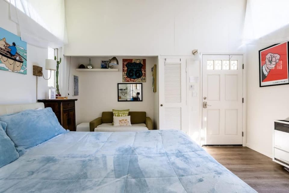 Aptos Coastal Studio Walk to Beach and Private Patio House in Rio Del Mar