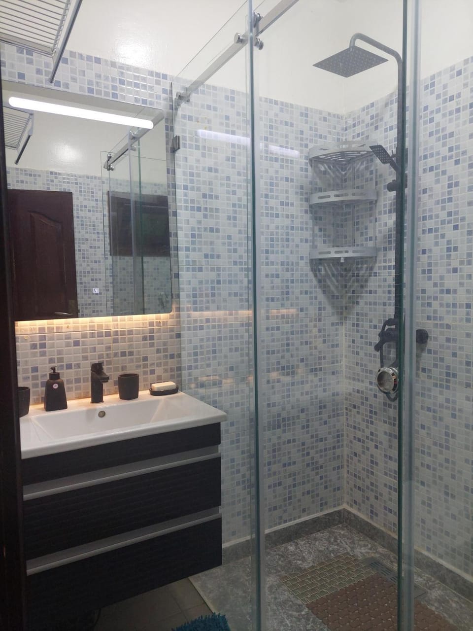 Shower, Bathroom