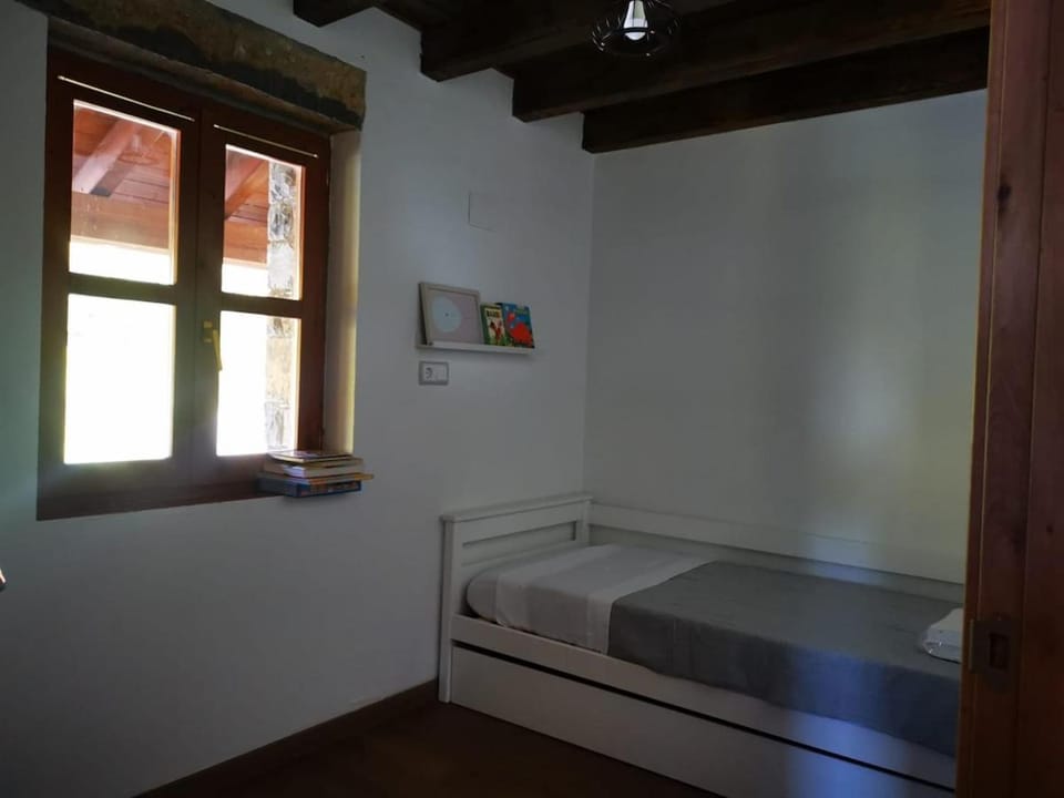 Apartamentos El Plano Apartment in Aragon