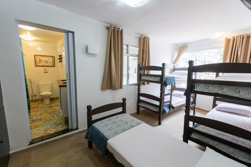 Bed, Photo of the whole room, Bedroom, bunk bed, towels