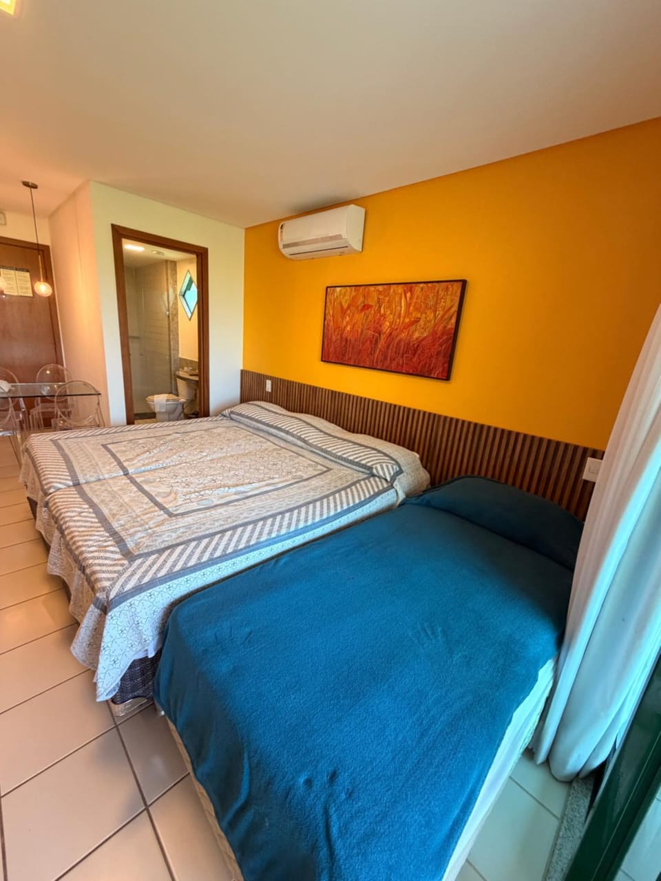 Bed, Photo of the whole room, Bedroom, air conditioner
