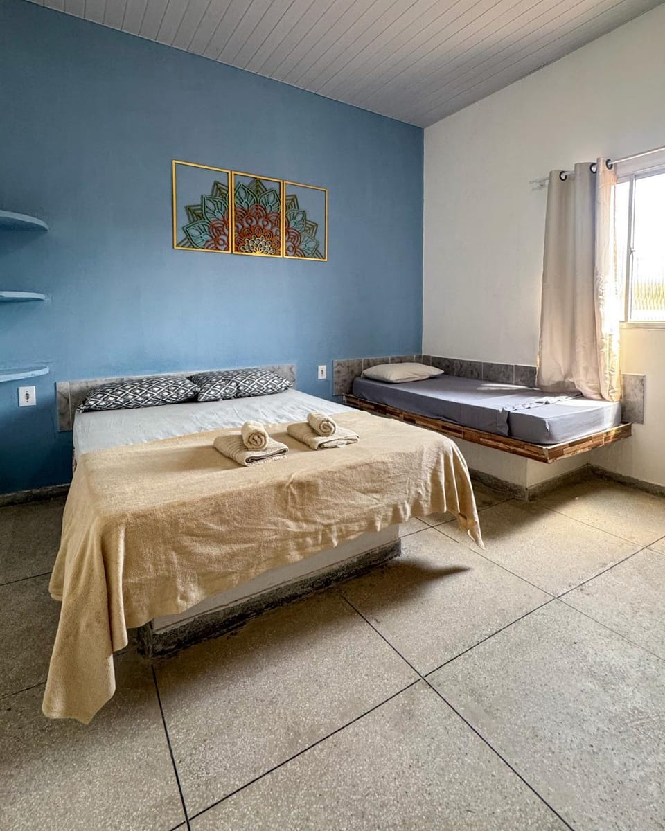 Bed, Photo of the whole room, towels