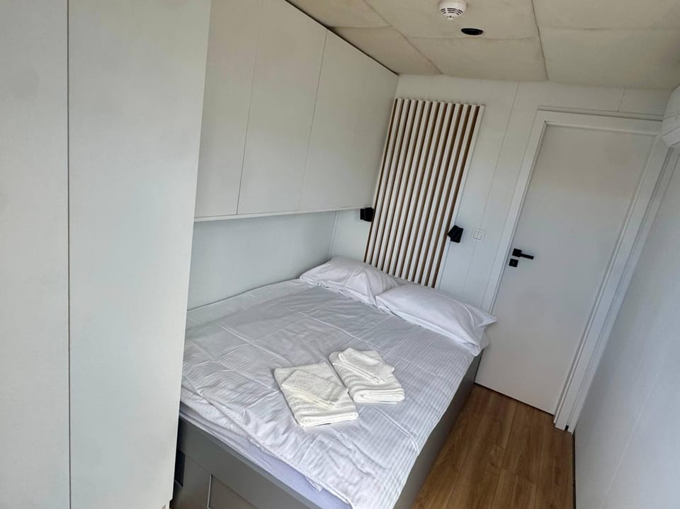 Aqua Loft Lux Houseboat & Waterfront Apartments Apartment in Szczecin