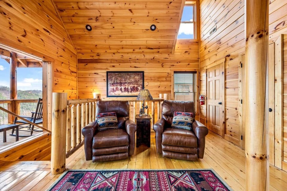 Fall Family Fun-Pool in Cabin-View-Games-Hot Tub Cabin in Sevier County