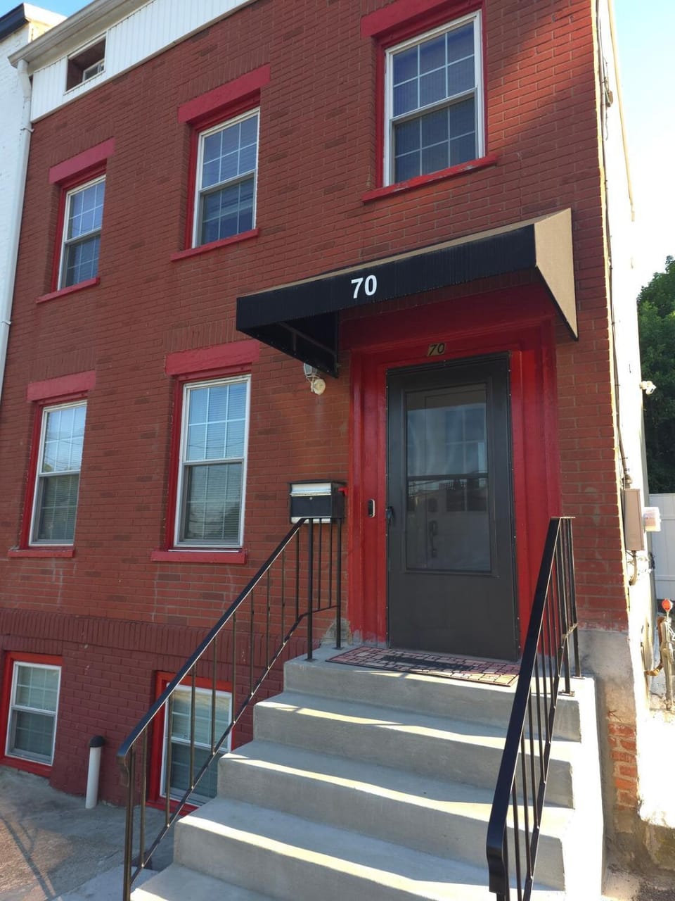 Downtown Albany, Hot Tub, Game Room, eV Charger House in Albany