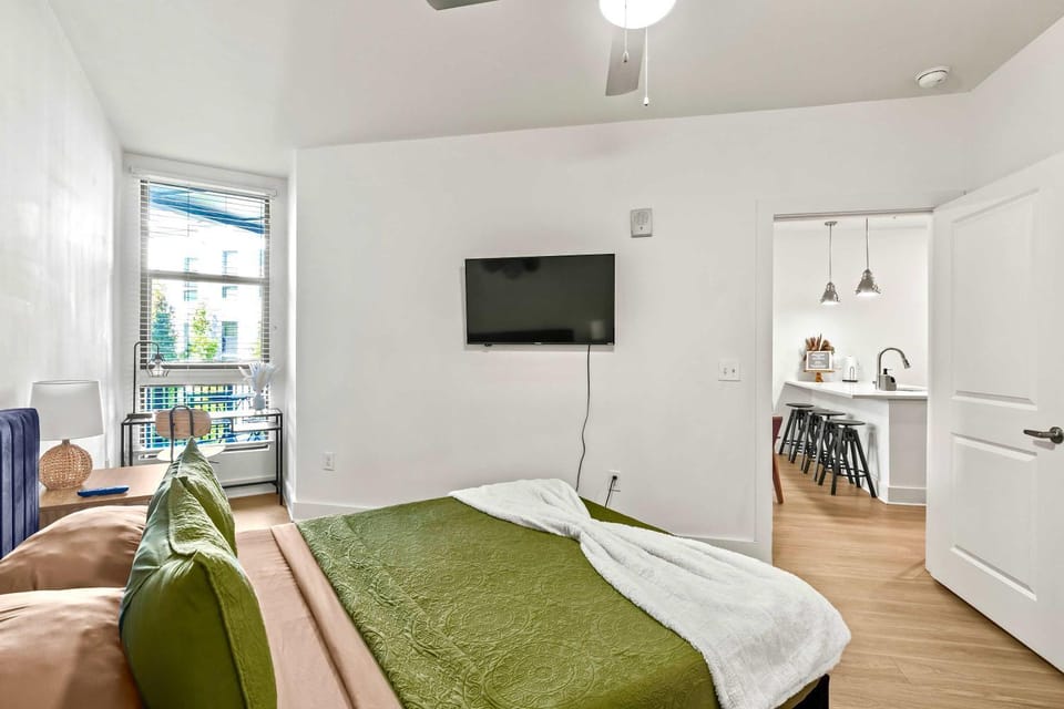 Luxury In Ga Tech Apartment in Atlanta