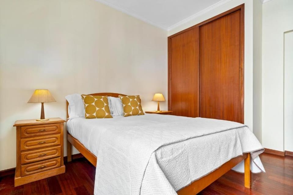 Bed, Bedroom, wardrobe