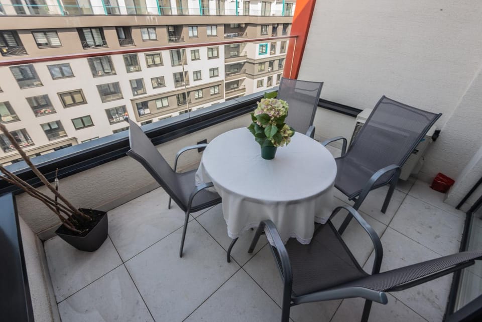 Patio, Day, View (from property/room), Balcony/Terrace, Seating area