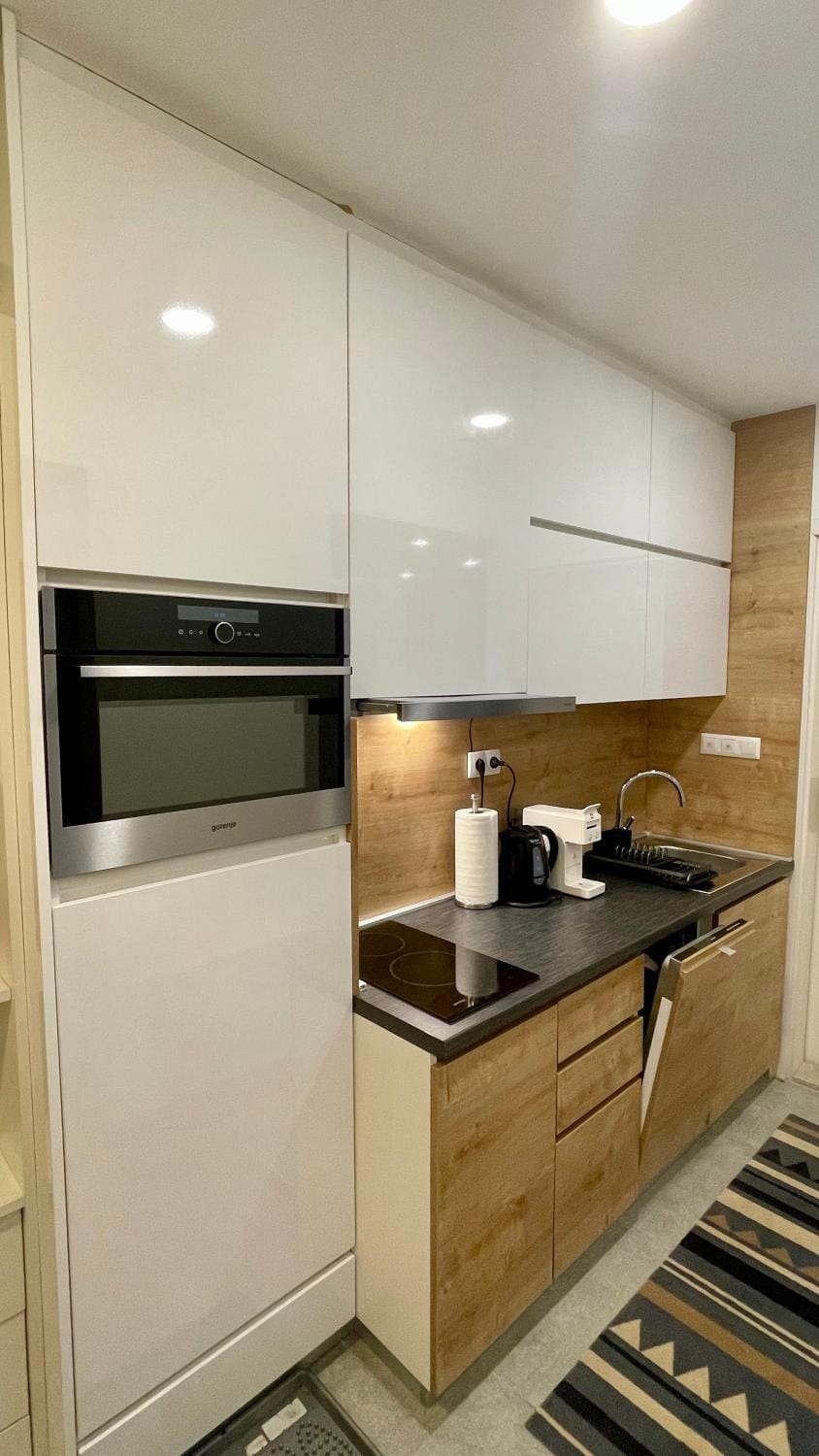 Kitchen or kitchenette