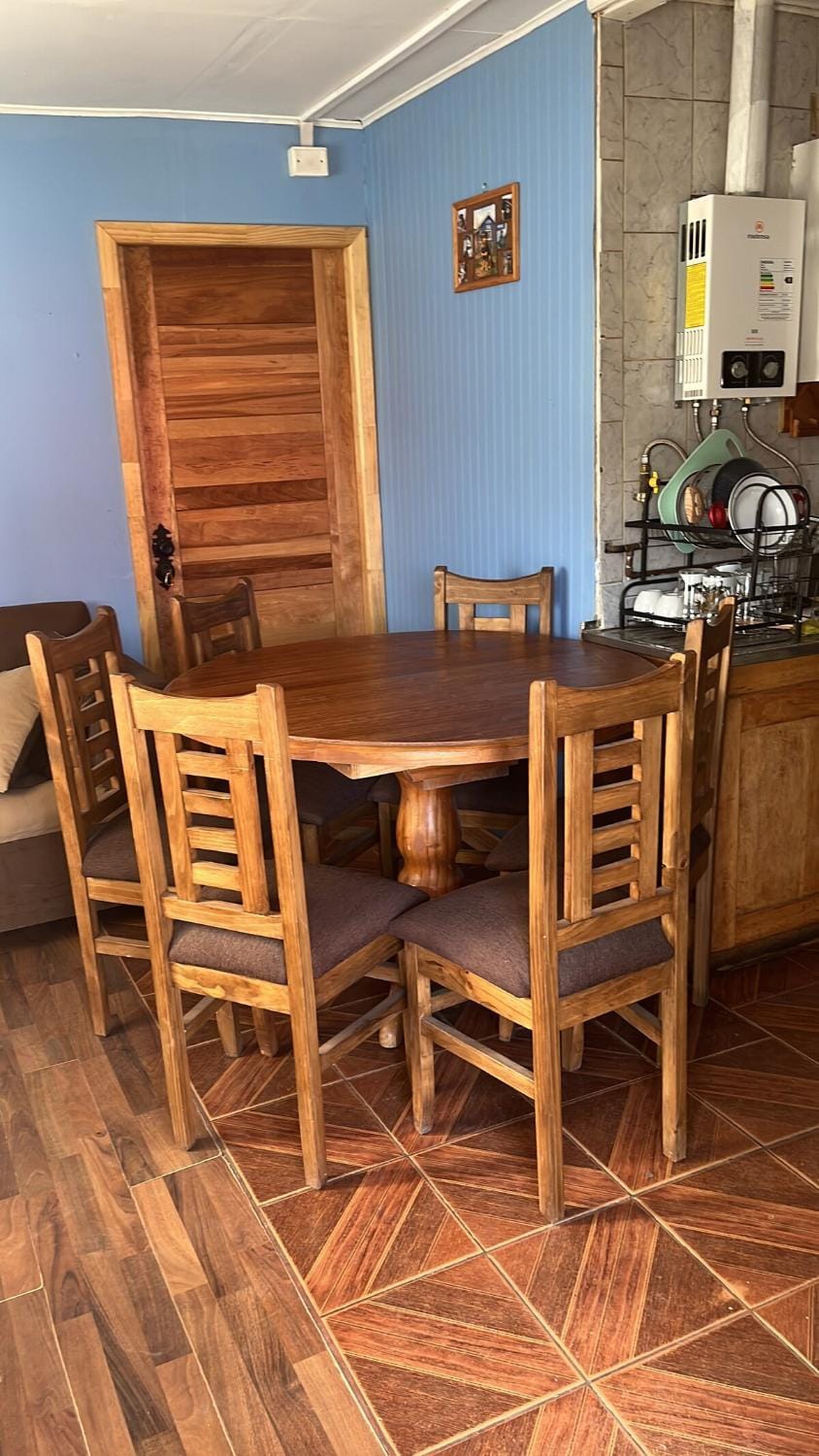 Seating area, Dining area