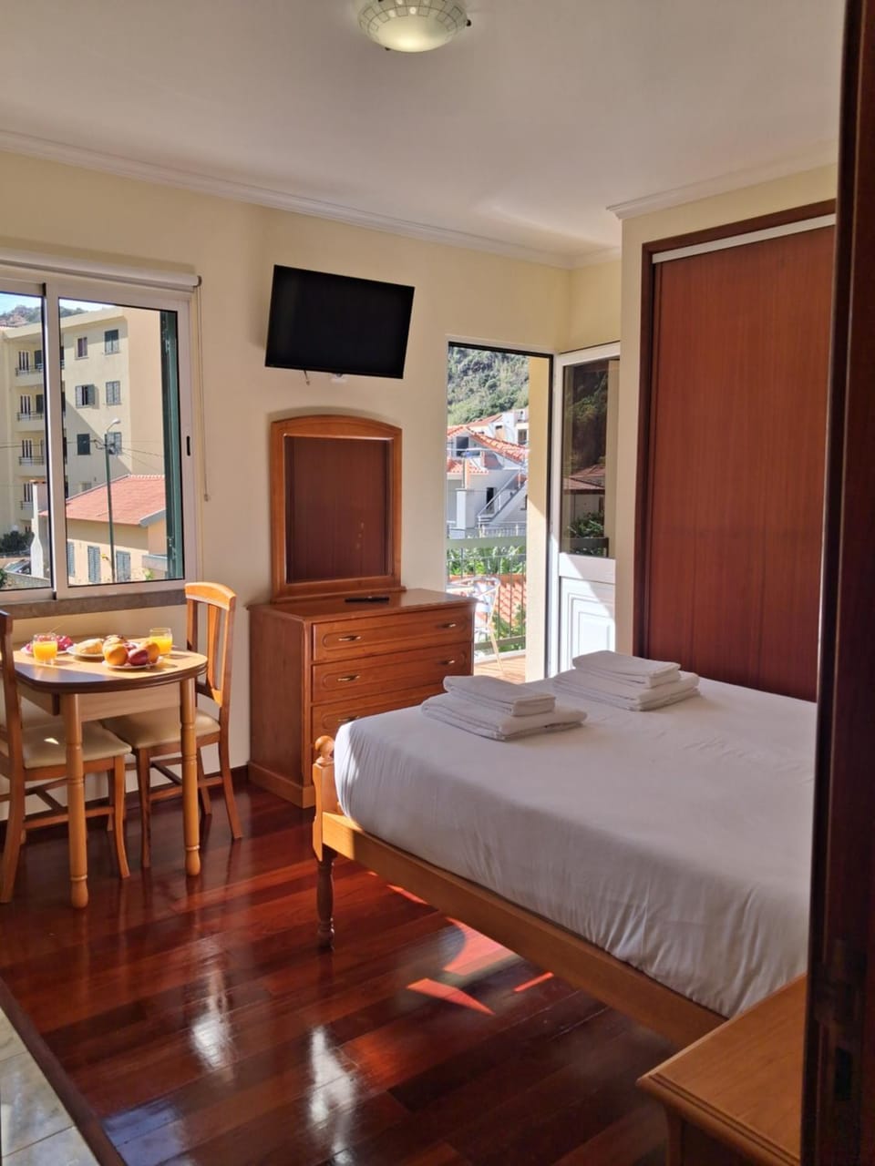 Ribeira Brava Studios - J Apartment in Madeira District