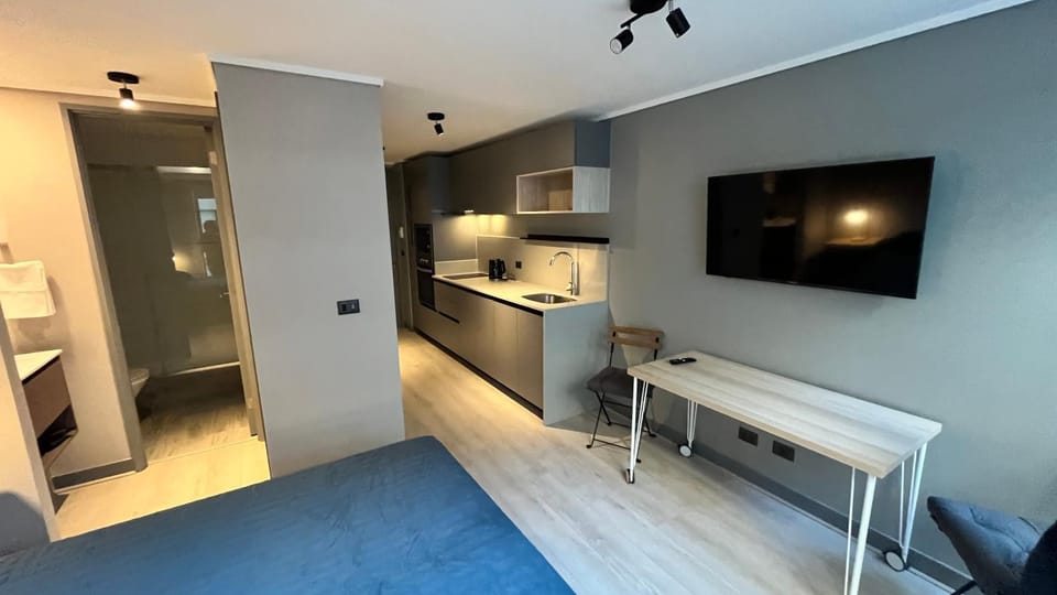 TV and multimedia, Kitchen or kitchenette