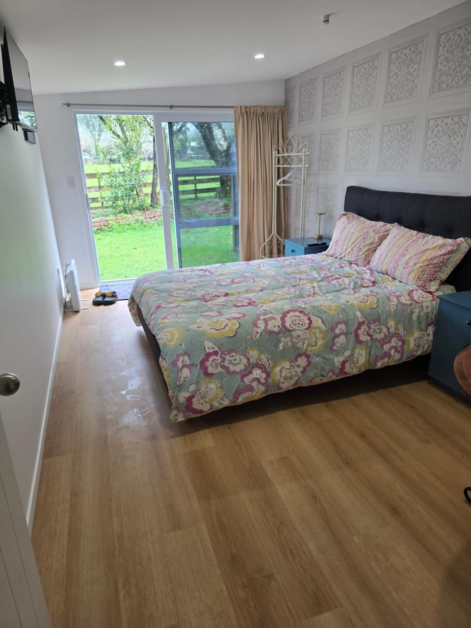 Cold Ebb Mountain View Homestay Bed and Breakfast in Taranaki, New Zealand