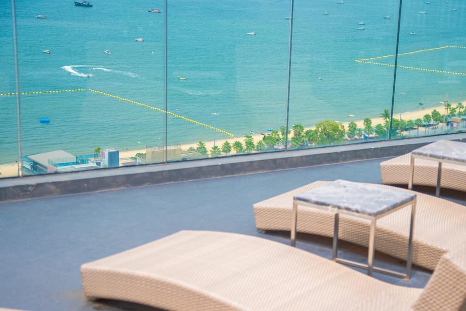 Natural landscape, Sea view, sunbed