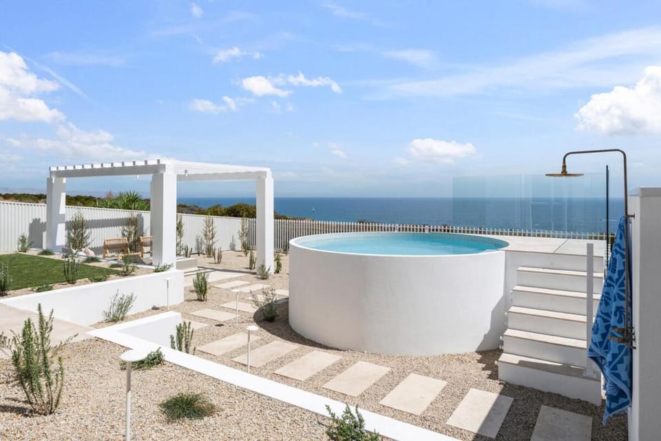 Okeanos Moana Private luxury seafront oasis with pool House in Adelaide