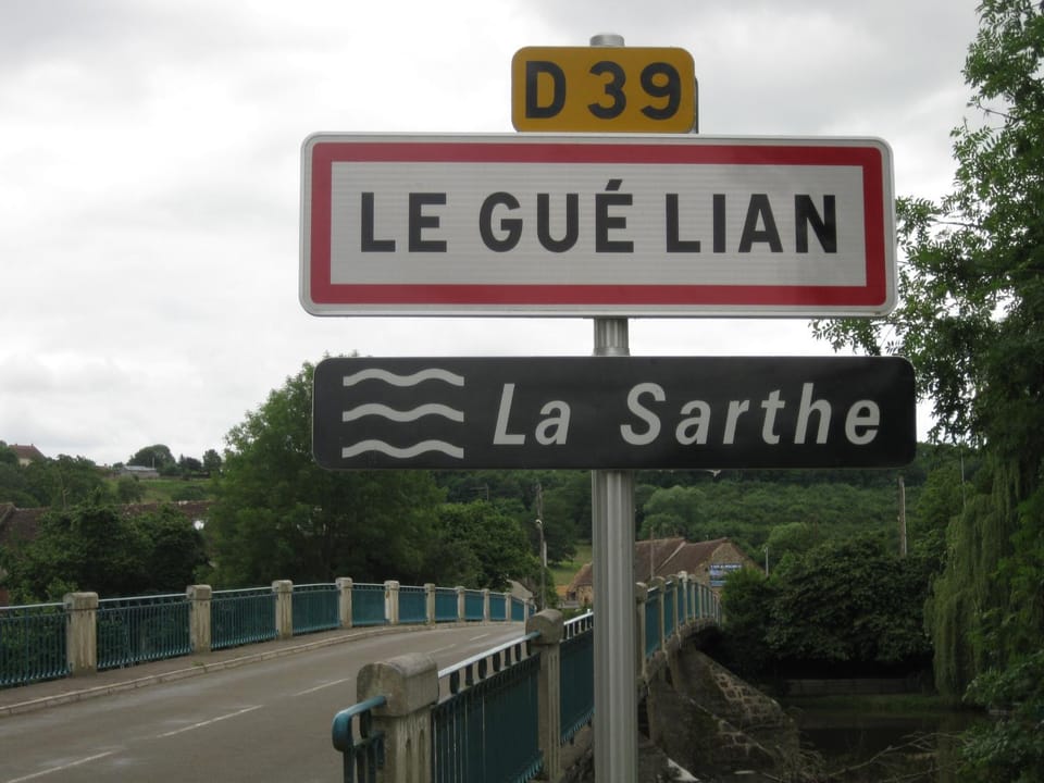 Le Petitepinay Chambres et Gîte Bed and Breakfast in Normandy