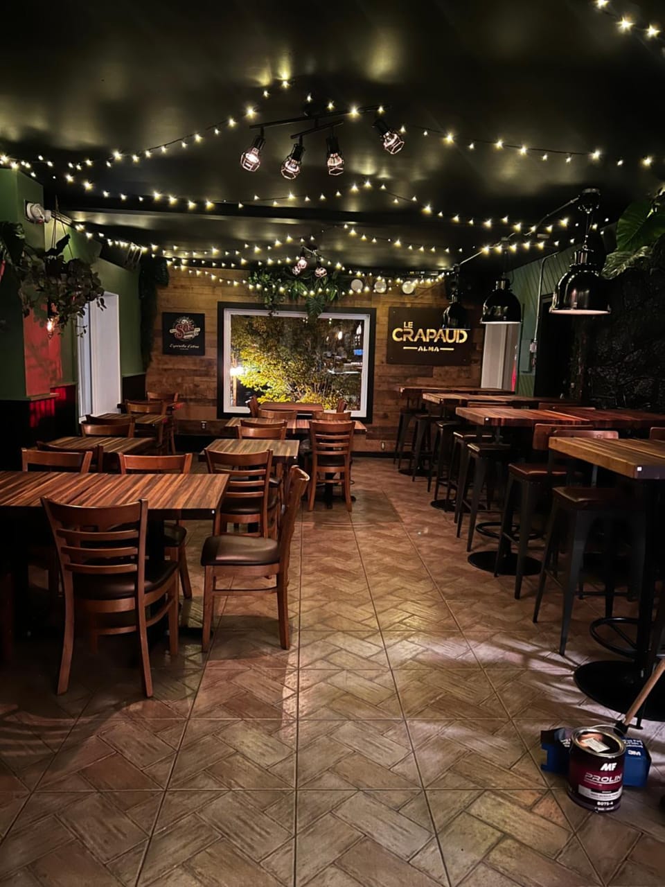 Restaurant/places to eat