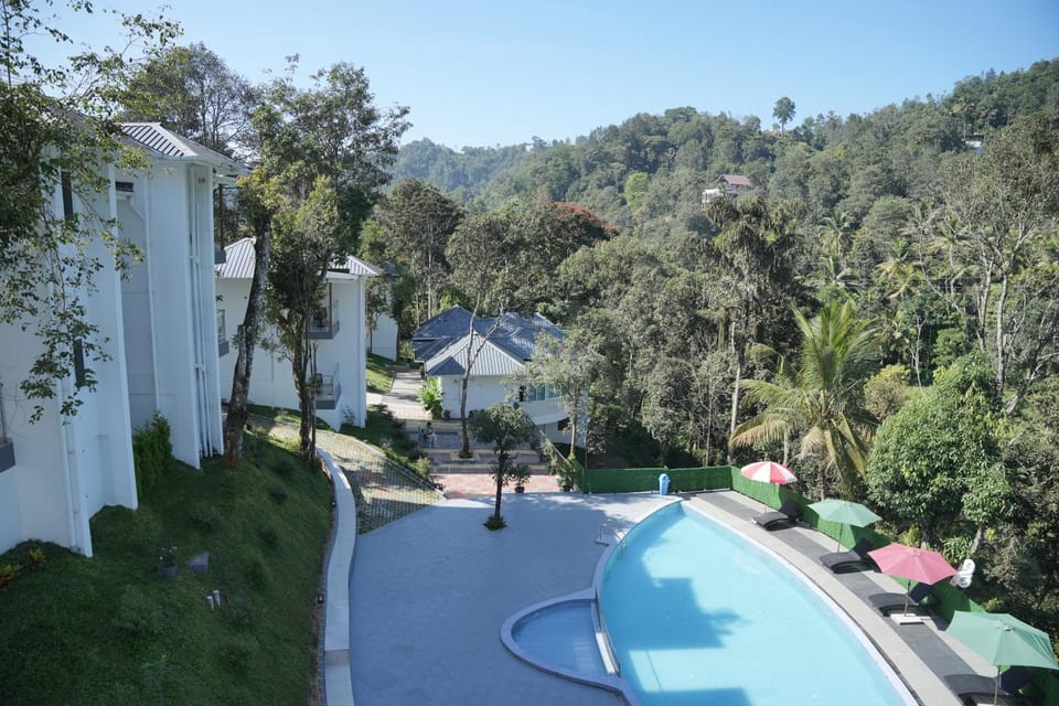 Balcony/Terrace, Pool view, Swimming pool, Swimming pool