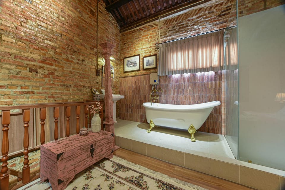 Bathroom, Bath