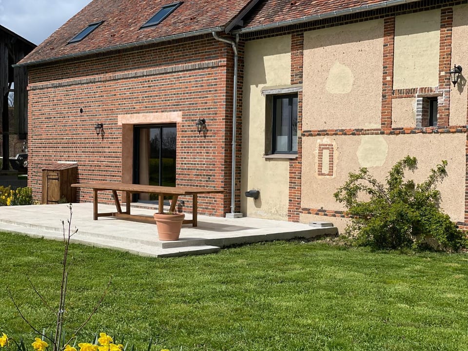 Ancien corps de Ferme Normand House in Les Barils