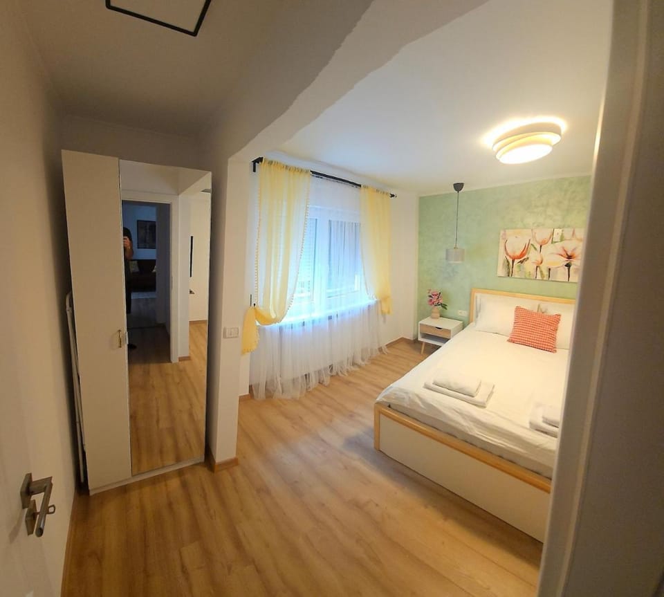 NEW Iorga6 OldCity SelfCheckIn Apartment in Timisoara