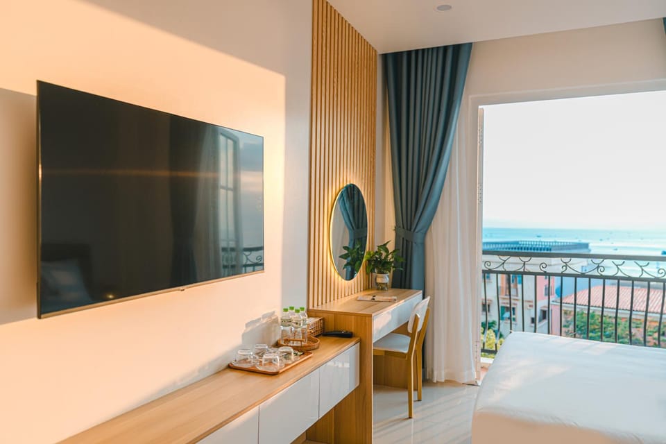 Bed, Natural landscape, TV and multimedia, Balcony/Terrace